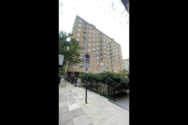 Room in a Shared Flat, Hampstead Road, NW1 - Photo 1