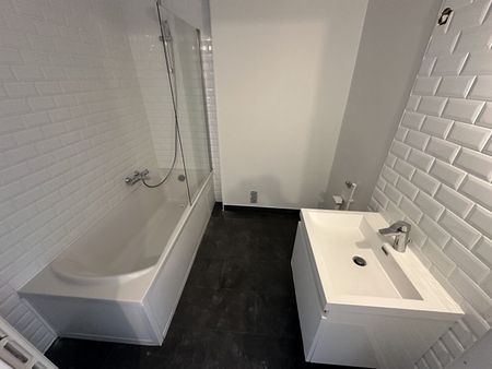 Location Appartement 4 pièces 90m² STRASBOURG 67000 - Photo 5