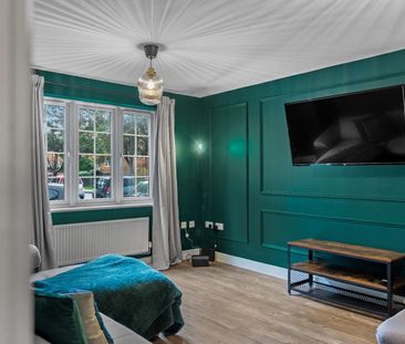 5 Bed Detached House, Whitley Rise, RG2 - Photo 1