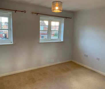 Aydon Gardens, Longbenton, NE12 - Photo 4