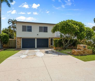 Christmas by the Pool - Your New Home Awaits! - Photo 1