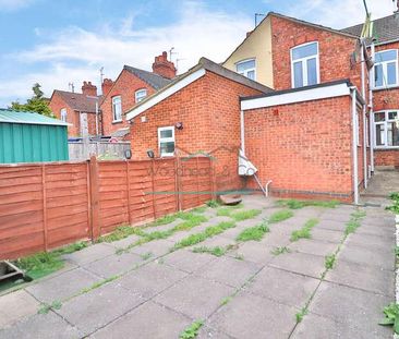 Alexandra Road, Wellingborough, NN8 - Photo 5
