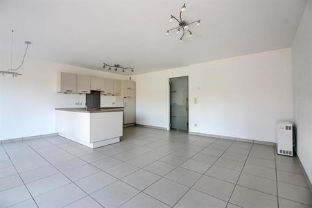 Appartement te huur - Foto 2