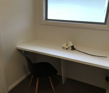 Fully Furnished Townhouse - Plymton Park - Photo 6