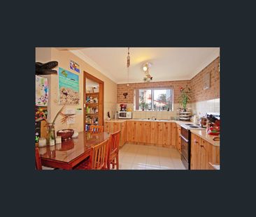 Great Location - Photo 3