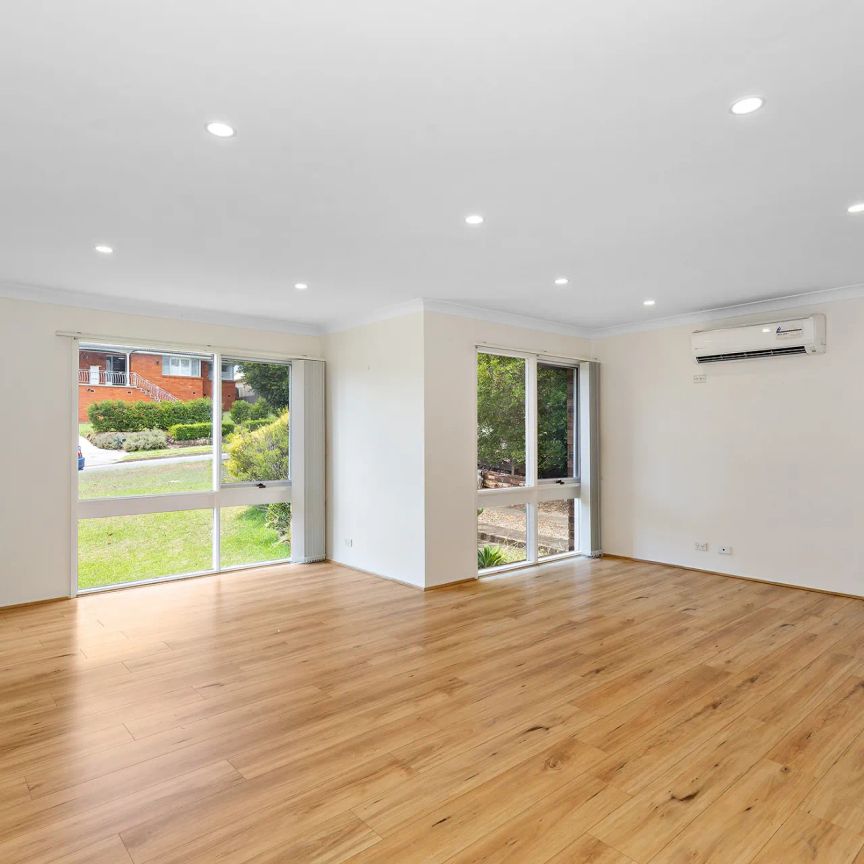 Renovated Family Home in a Convenient Castle Hill Location - Photo 1