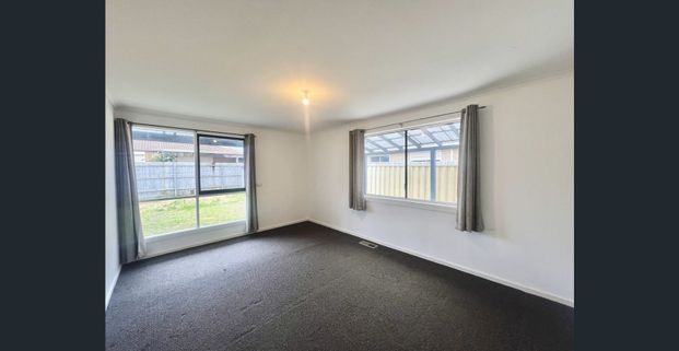 Three Bedroom Family Home - Photo 1