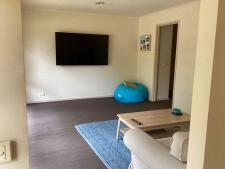 SUNDRENCHED SPACIOUS HOME WITH OWN STREET FRONTAGE - Photo 5