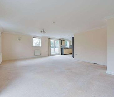 Carew Road, Northwood, HA6 - Photo 1