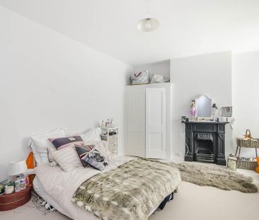 4 bedroom flat to rent - Photo 5