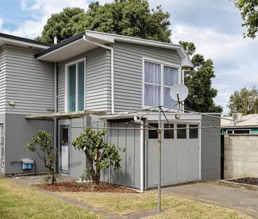 Modern, Private & Low-Maintenance – All-Inclusive - Photo 2