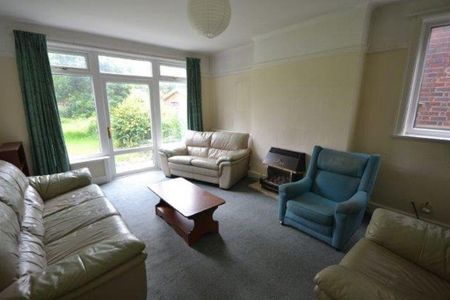 5 bedroom detached house to rent - Photo 4
