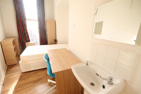 Rubicon House, City Centre - Photo 5