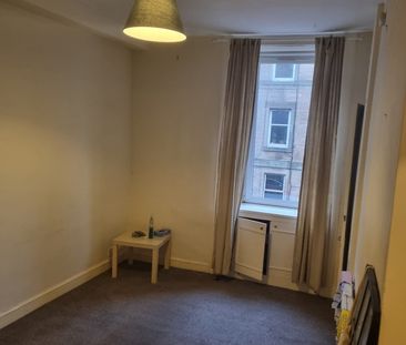 2 Bed Flat, Thorntree Street, EH6 - Photo 3