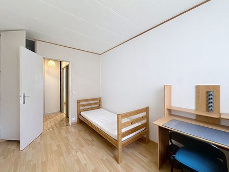 Apartment - Photo 2
