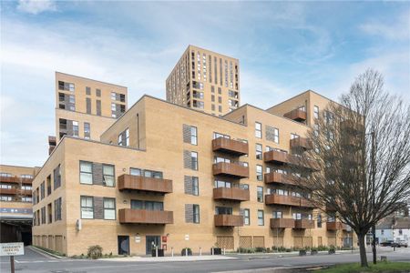 3 bedroom apartment to rent - Photo 2