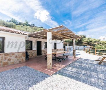 Country Property in Cómpeta, Inland Andalucia in the mountains - Photo 1