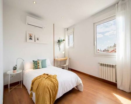 Calle de Bravo Murillo, Madrid, Community of Madrid 28020 - Photo 4