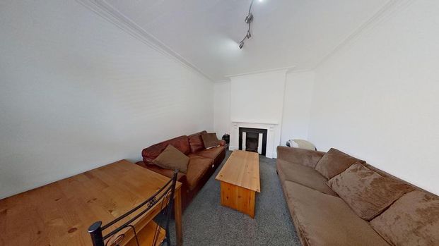 4 bedroom house to rent - Photo 1