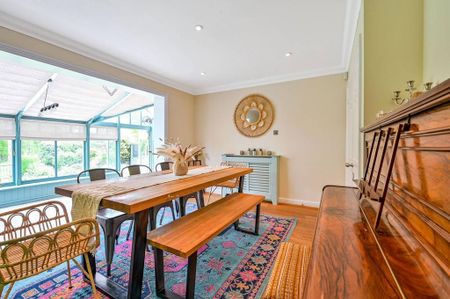 5 bedroom detached house to rent - Photo 5