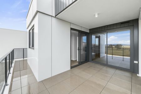 Convenient Location, Spectacular Outlook - Photo 4