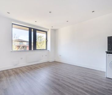 Catteshall Lane, Godalming - 1 bedroomProperty for lettings - Seymours - Photo 1