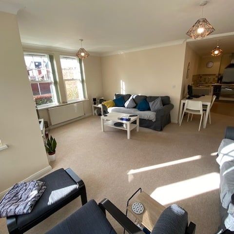 2 Bed Flat, Castleton Court, LS16 - Photo 1