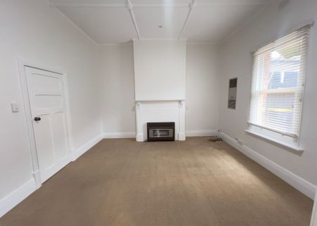 Family Home in Tranquil Setting - Photo 2