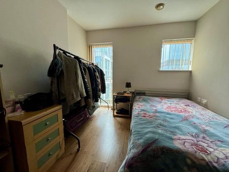 2 bedroom flat to rent - Photo 4