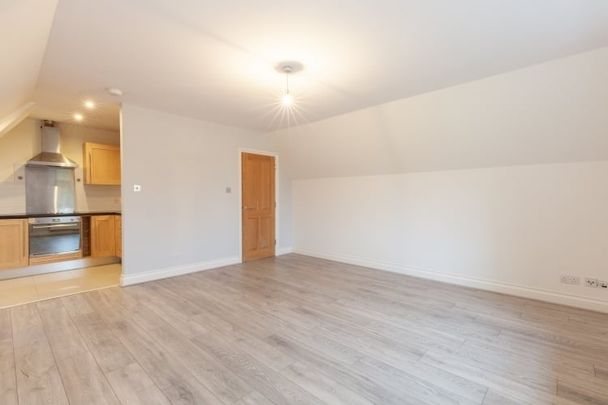 High Street, Upper Heyford - Photo 1