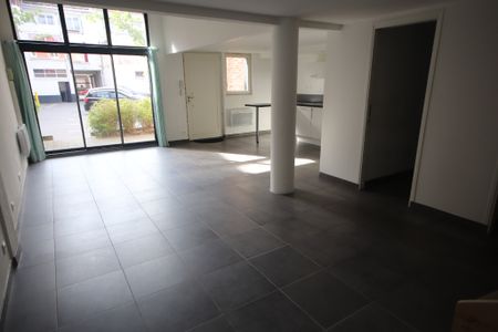Location Appartement 5 pièces 123m² FACHES THUMESNIL 59155 - Photo 3