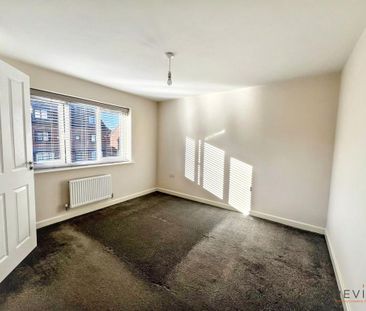 3 bedroom semi-detached house to rent - Photo 6