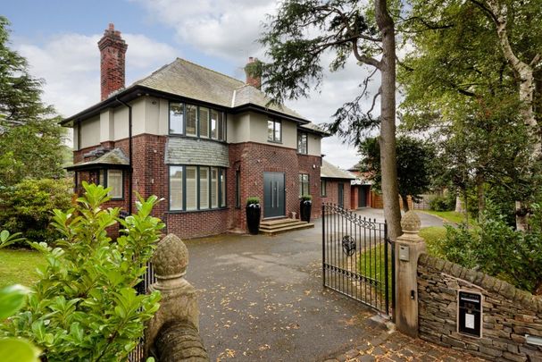 Werneth Road, Woodley - Photo 1