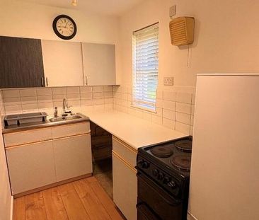 Studio to rent - Photo 4