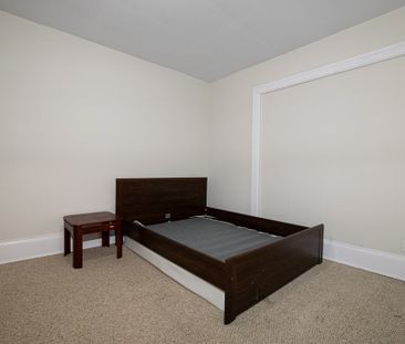 Student Housing - Photo 3