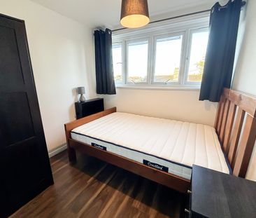 3 Bed Flat, Hatherley House, E17 - Photo 6