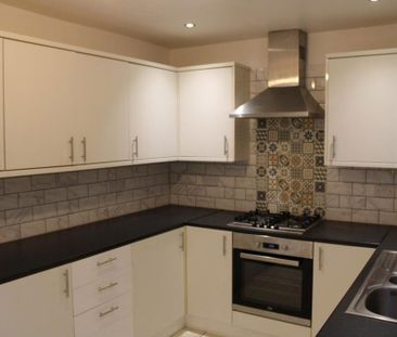 4 bedroom house to rent - Photo 1