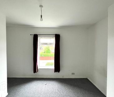 1 Parkgate Crescent, Belfast, BT4 1EU - Photo 3