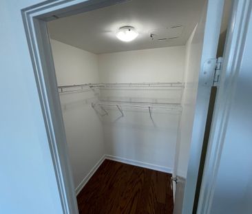 For Lease - 4070 Confederation Parkway Unit# 4403, Mississauga, Ont... - Photo 3