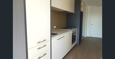 Perfectly Located! - Photo 3