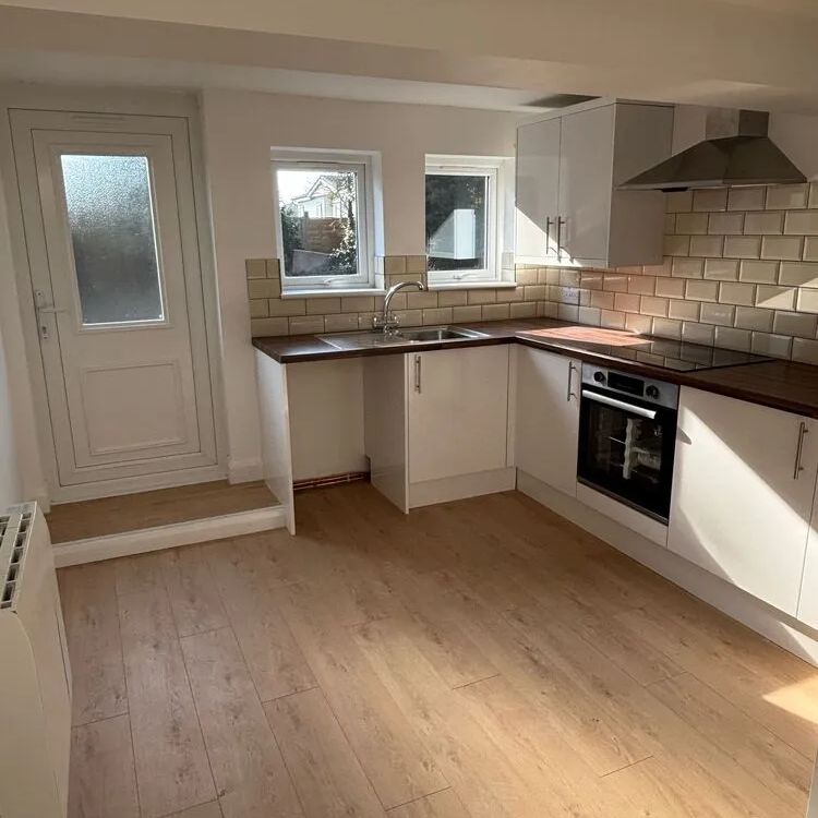 4 Avery Court, Avery Way, Rochester, Kent, ME3 9QL - Photo 1