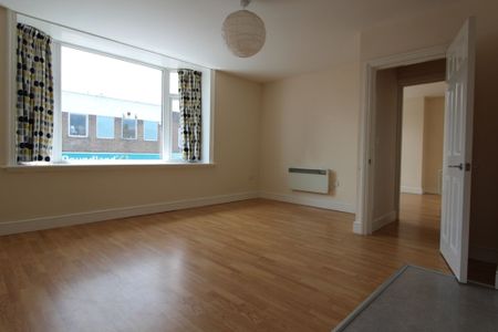 South Road, Haywards Heath, RH16 - Photo 2