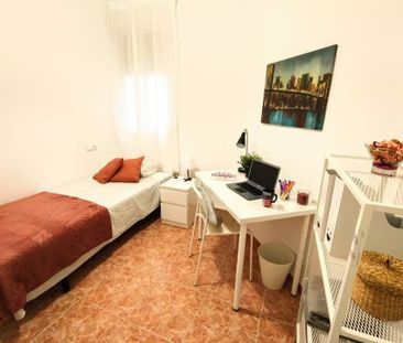 Carrer del Literat Azorín, Valencia, Valencian Community 46006 - Photo 6