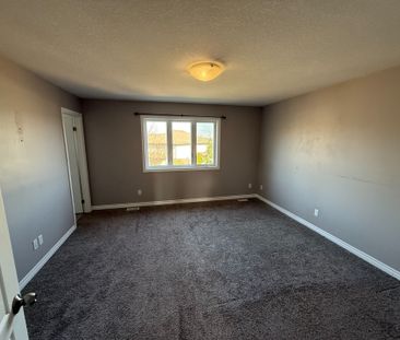 For Lease - 133 Templewood Drive, Kitchener, Ontario - Photo 4