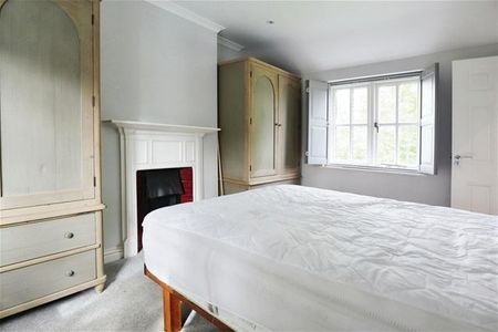 3 bedroom detached house to rent - Photo 5