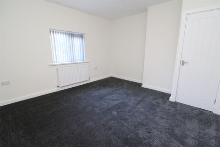 3 bed semi-detached house to rent in Winney Hill, Sheffield, S26 - Photo 3