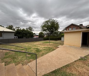 27 Upper Street, Tamworth - Photo 1