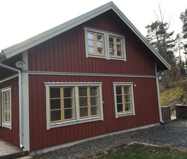 Bergsvägen, Sköldinge - Foto 1