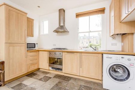 3 bedroom flat to rent - Photo 5