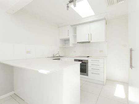 23 Sutherland Street, St Peters NSW 2044 - House For Rent | Domain - Photo 5